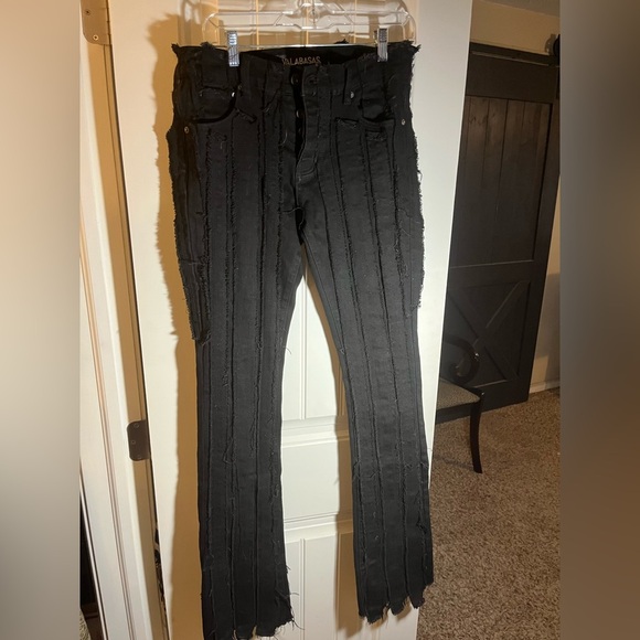 Valabasas Black Stacked Vertical Frayed Jeans, waist 30 - Picture 4 of 8